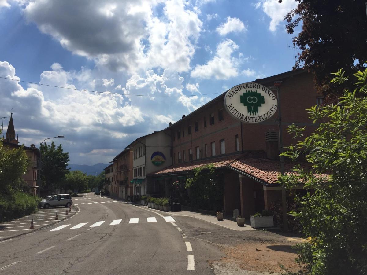 Locanda Del Sole 몬테세 외부 사진