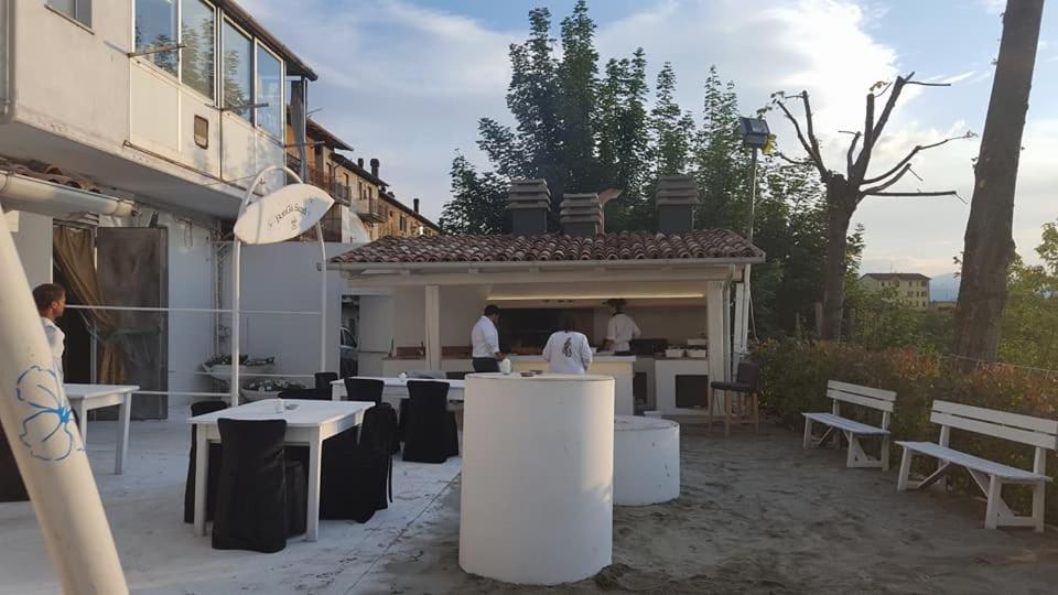Locanda Del Sole 몬테세 외부 사진